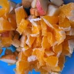 Sadje v sadni solati