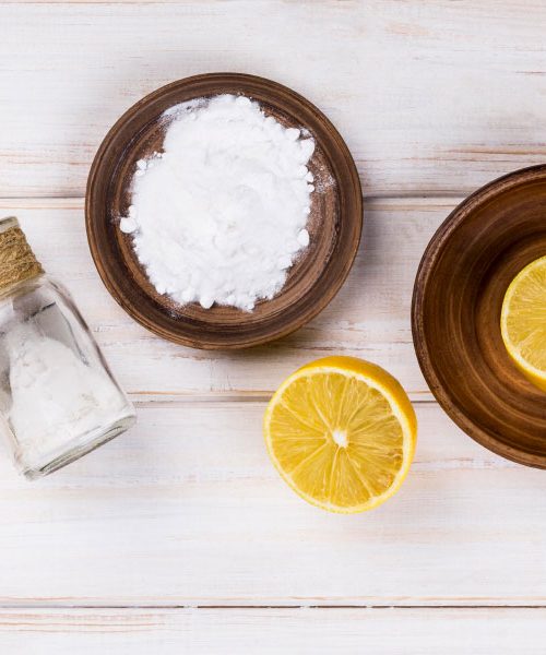 Soda bikarbona v kuhinji: trik za čistejše sadje in zelenjavo, ki ga pozna malo ljudi