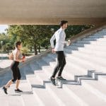 Punca in fant na stopnicah