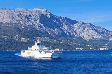 S tem trajektom so lani prepeljali skoraj 900 tisoč potnikov