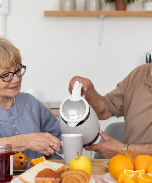 Ste starejši od 50 let? Teh devet živil bi bilo pametno omejiti