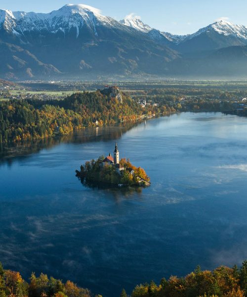 Ta pot nad Bledom ponuja razgled, ki ga poznate z razglednic