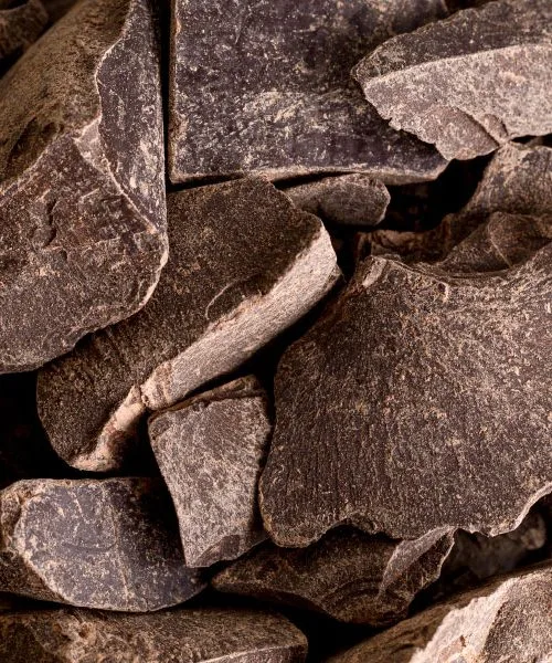 Zakaj čokolada včasih postane bela? Resnica o “cvetenju”, ki preseneti mnoge