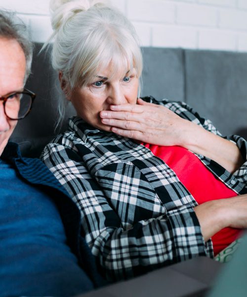 Trije načini, kako zaščititi starejše družinske člane pred finančnimi prevarami