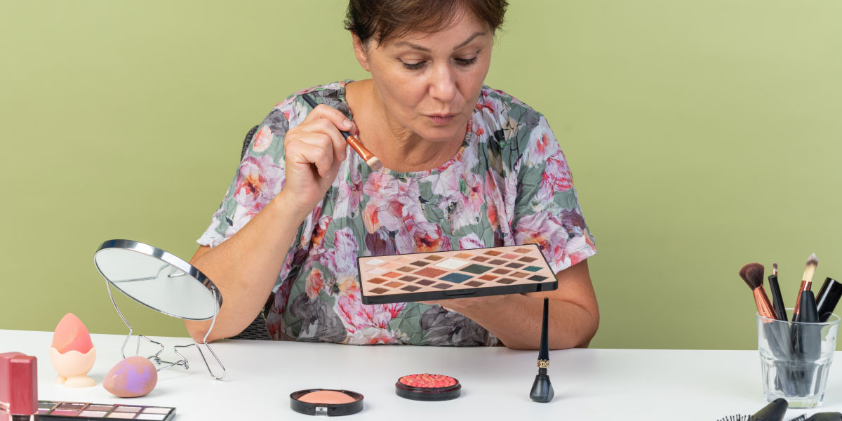 Ličenje, starejša ženska