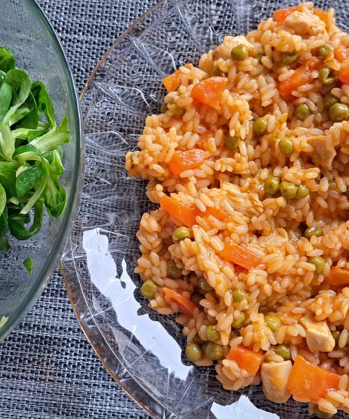 Najbolj enostavno nedeljsko kosilo: rižota iz štirih sestavin ter svežim motovilcem