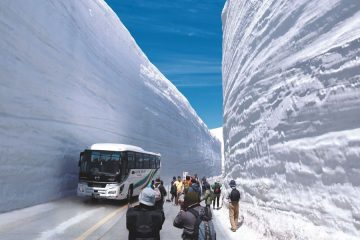 Tateyama Kurobe: pot čez “streho Japonske”, ki ustvari 20-metrske snežne stene