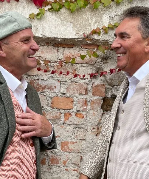 Dedka na svobodi predstavljata skladbo Japonska češnja