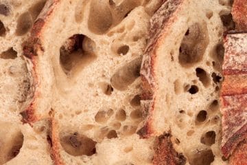 Tako boste kruh z drožmi shranili pravilno – in ostal bo svež precej dlje