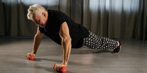 Po 50. letu telo potrebuje več beljakovin, kot misli večina ljudi