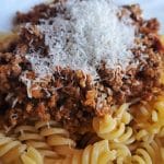 Testenine, parmezan, bolonjska omaka