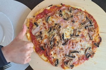 Recept za brezglutensko pico – pomemben je ta korak pred pečenjem