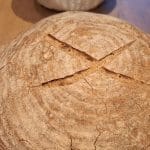 Zakaj peki zarežejo hlebec v obliki križa in zakaj ta rez ni le okras