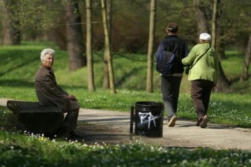 Po 60. letu veliko ljudi hodi slabše, ne da bi to sploh opazili