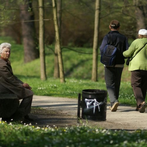 Po 60. letu veliko ljudi hodi slabše, ne da bi to sploh opazili