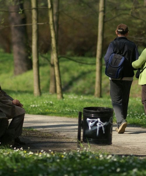 Po 60. letu veliko ljudi hodi slabše, ne da bi to sploh opazili