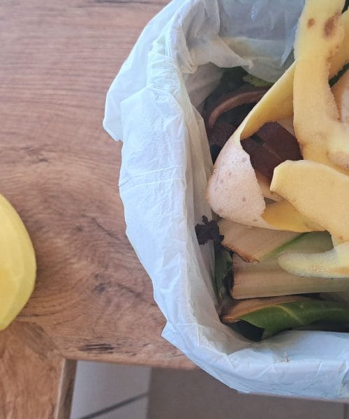 Kako najlažje olupiti krompir? Pri eni stvari je dobro biti še posebej pozoren