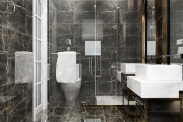 Klasične kadi in prhe dobivajo resno konkurenco: kopalnice postajajo pametnejše