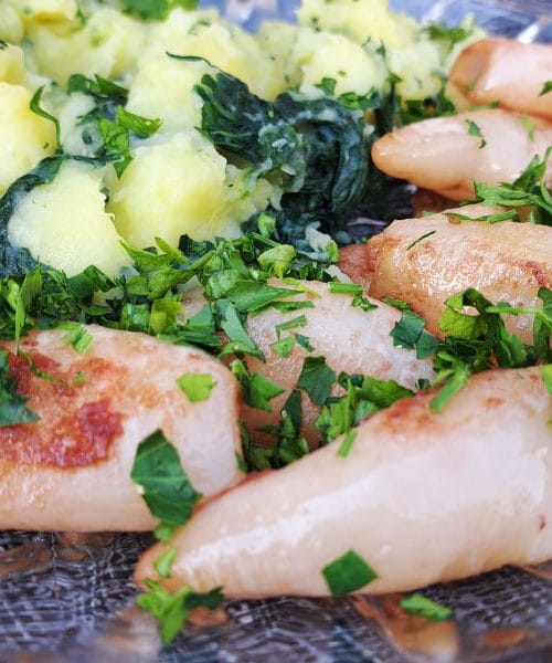 Kosilo, ki diši po morju: kuhan krompir, blitva in lignji s peteršiljem