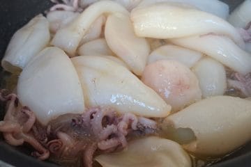 Pripravljate lignje v ponvi? Pozorni morate biti na te tri stvari