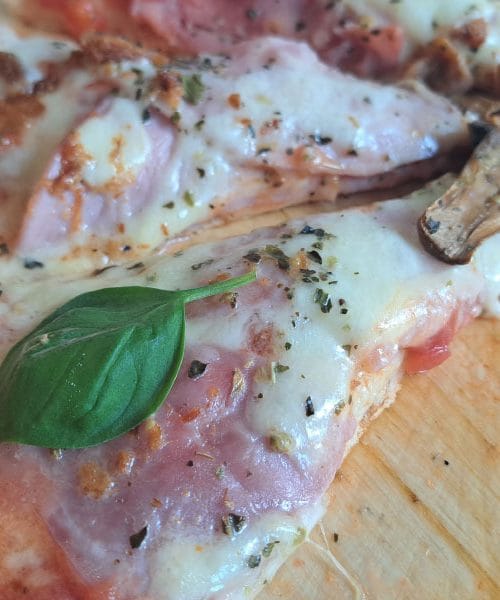 Tako morate speči pico, da se bo mocarela ravno prav stopila