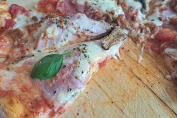 Najboljša domača pica, ki jo boste spekli v pečici