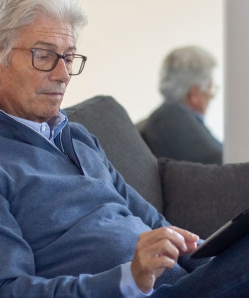 Po 70. letu telo začne pošiljati drugačne signale: teh sprememb ni dobro spregledati