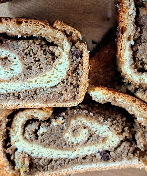 Potica z luknjami in praznino? To so napake, zaradi katerih ni lepo “zložena”