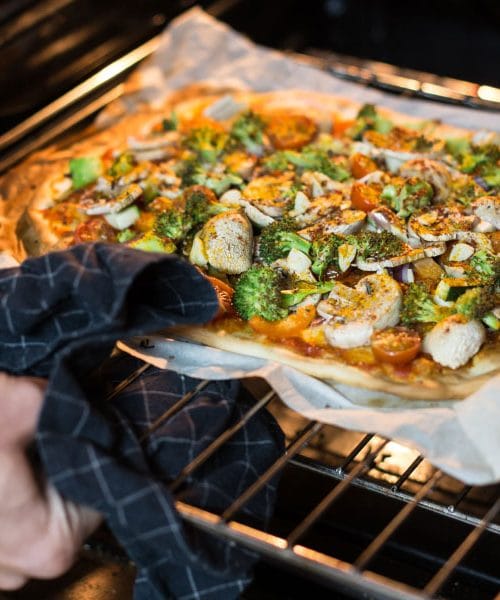 Pečica bo videti skoraj nova, če rešetke očistite na ta preprost način