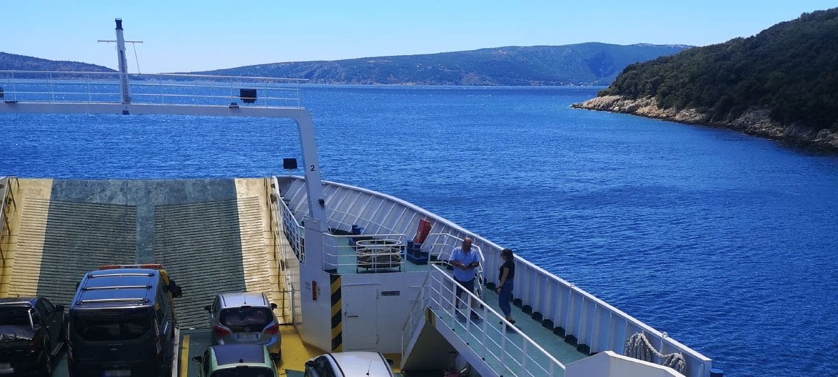 S trajektom na Cres? To morate vedeti, preden zapeljete proti Brestovi ali Krku