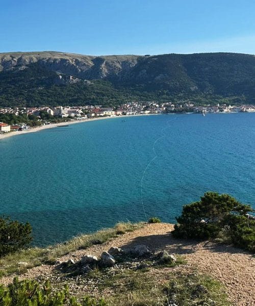 Je plaža v Baški ena najdaljših na Hrvaškem? Odgovor ni tako preprost