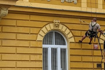 Junij je idealen za hitro pranje fasade: napake, ki pokvarijo ves trud