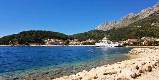 To trajektno linijo na Hvar poznajo le redki, a lahko Slovencem prihrani precej poti
