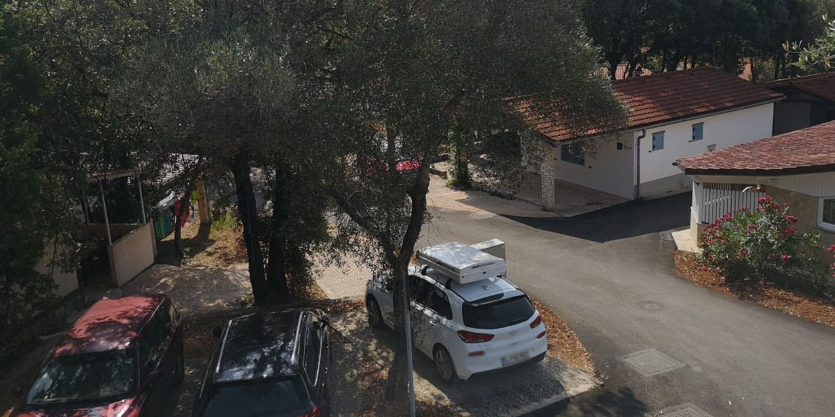 Slovenci na morju: tako se začne skoraj vsak prvi dan v apartmaju