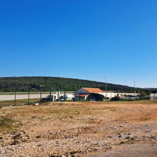 Hrvaški otoki imajo več letališč, kot si mislite: od Brača in Lošinja do steze na Hvaru