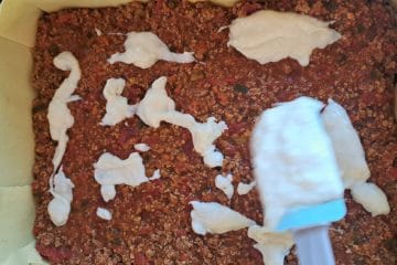 Najboljša bešamel omaka za lazanjo: plast, ki odloča o okusu cele jedi