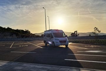 Kakšen avtodom najeti za štiričlansko družino za dopust?