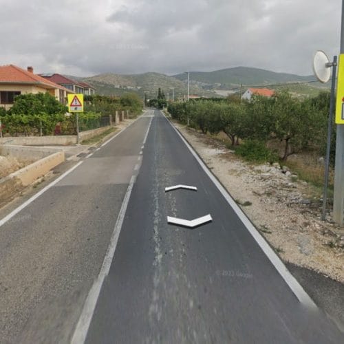 Tega prometnega znaka na naših cestah skoraj zagotovo ne boste videli