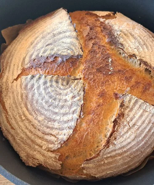 Tako boste spekli slasten domači kruh z rženo moko in skoraj 80-odstotno hidracijo