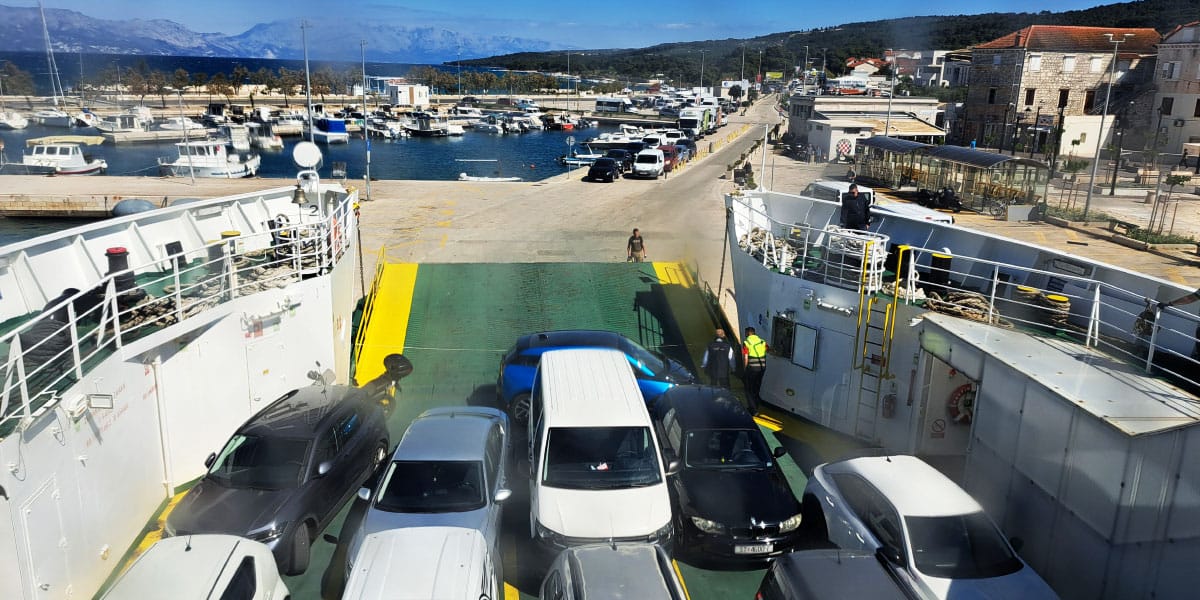 Trajekt Supetar, Brač