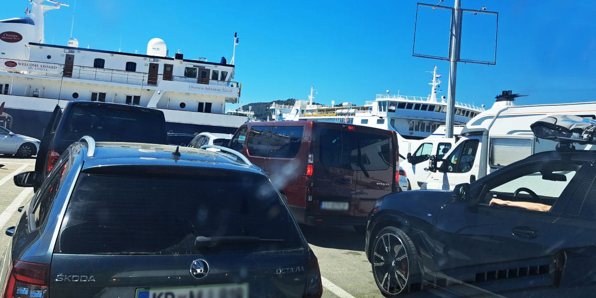 Trajektna luka Split