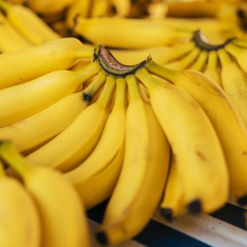 Banane bi morali oprati takoj po nakupu zaradi ostankov sredstev za zaščito pred plesnijo