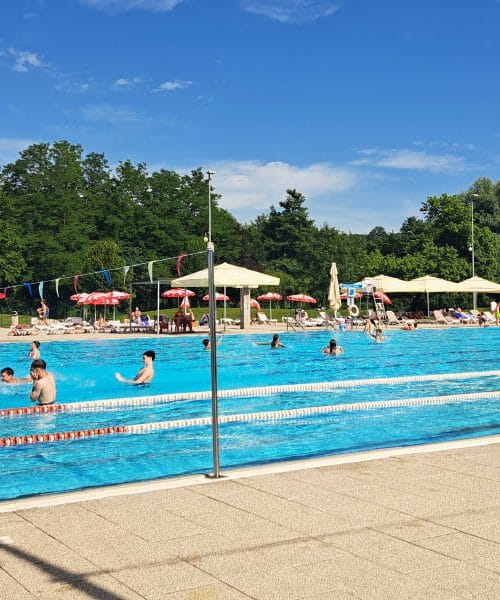 Šest slovenskih bazenov, kjer je dnevna vstopnica cenejša od 10 evrov