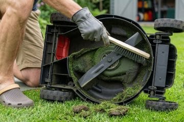 Kako najbolj enostavno nabrusiti nož vaše kosilnice?