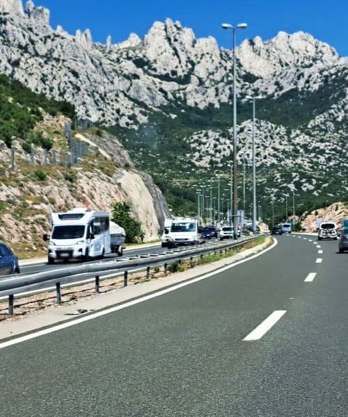 Kdaj domov iz Dalmacije, če ne želite čakati na avtocesti