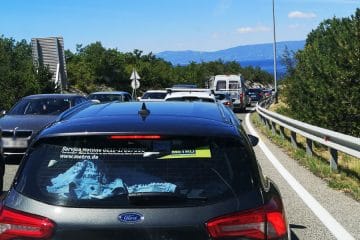 Mnogi na morje odidejo prezgodaj ali prepozno: kdaj je vožnja najmanj naporna