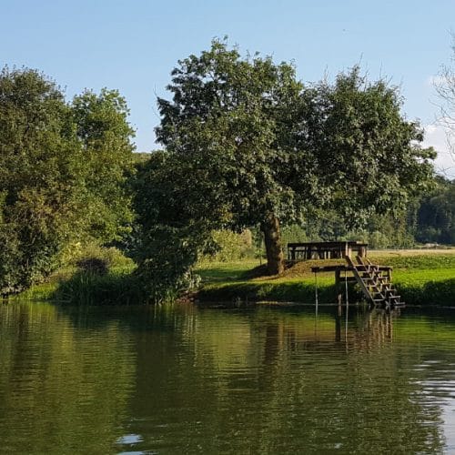 Poletni izlet brez dolge vožnje: manj znani kotički blizu doma, ki jih Slovenci prehitro spregledajo