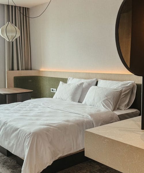 Dopustujete v hotelu all inclusive? Tega pravila o napitninah številni ne poznajo