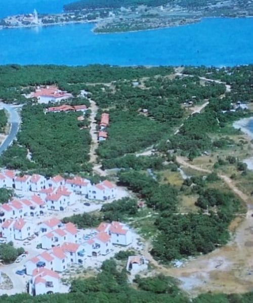 Slovenci na Lošinju nimajo hišk le v Bučanju: to naselje je manj znana izbira