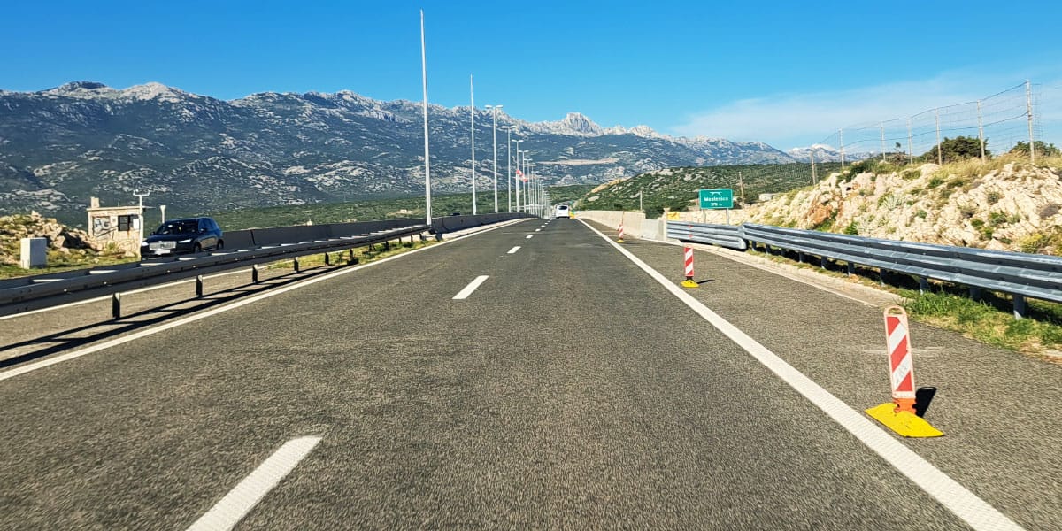 Maslenički most, Dalmacija